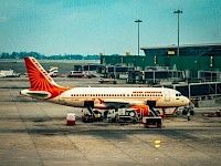 Приземлился самолет Airindia в индийском аэропорту